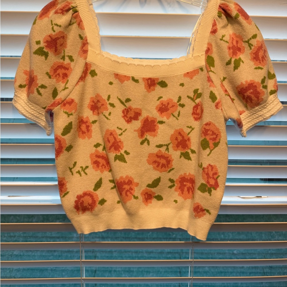 Willow & Wind Floral Knit Puff Sleeve Top
